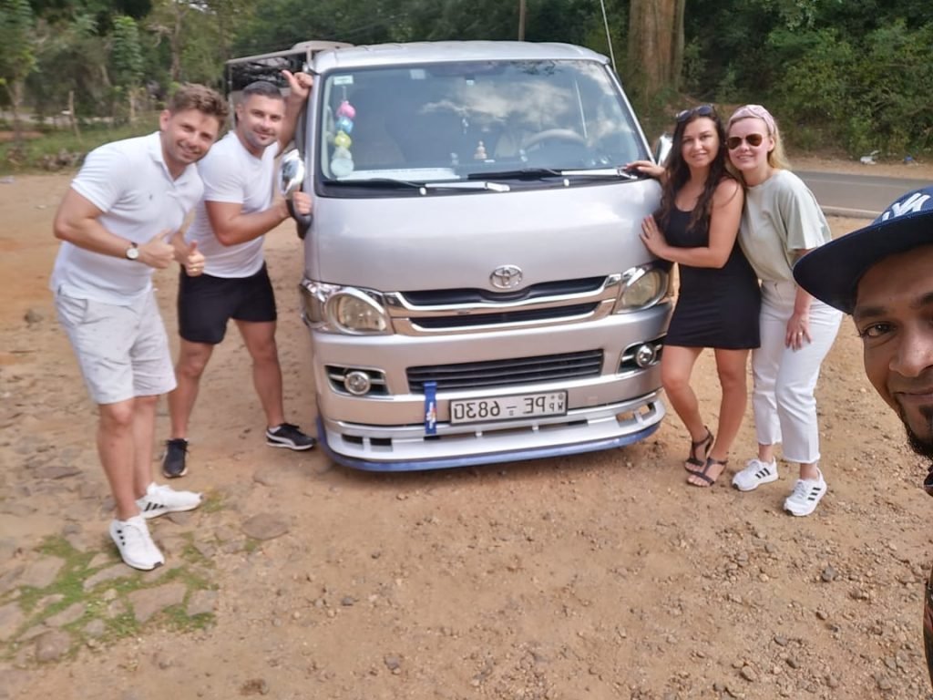 Home sri lanka tourist driver 1024x768